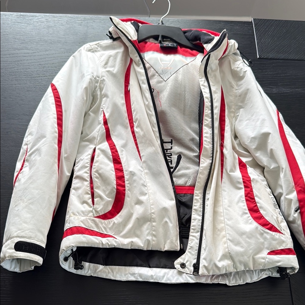 Hyra Sport women’s ski jacket